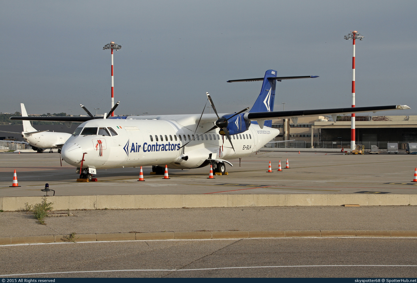Photo of EI-SLH - ATR 72-202(F) operated by Air Contractors