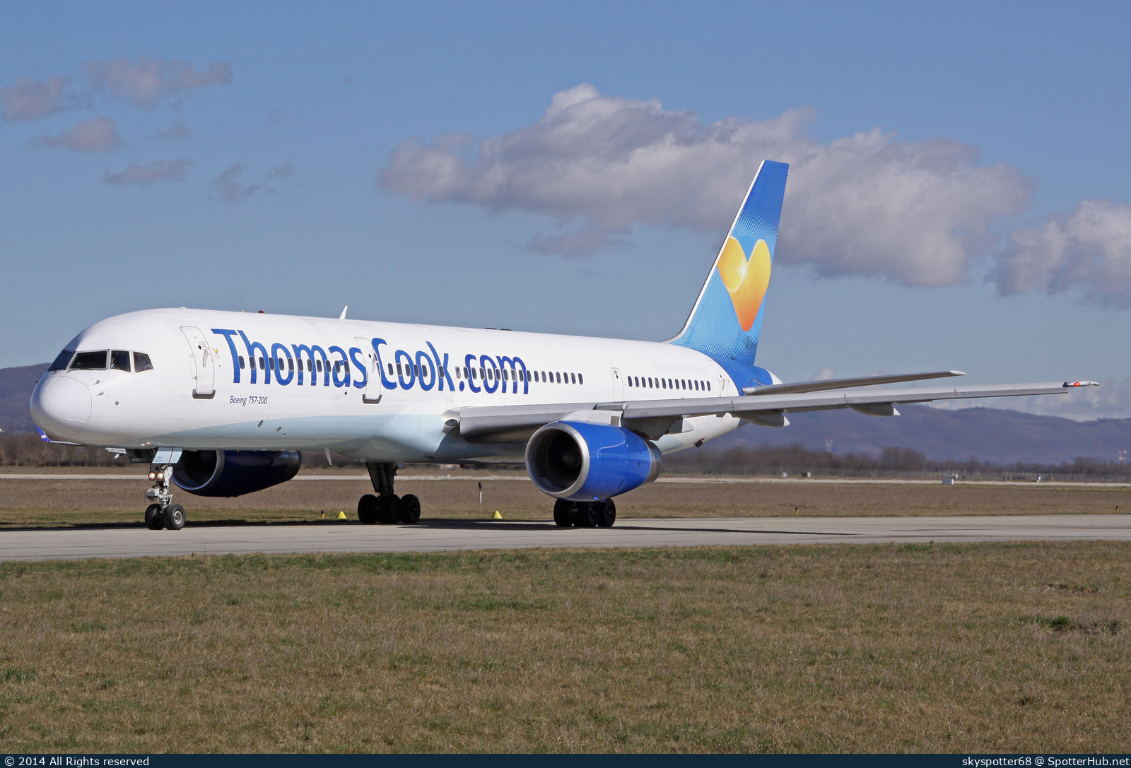 Photo of G-JMCG - Boeing 757-2G5 operated by Thomas Cook Airlines
