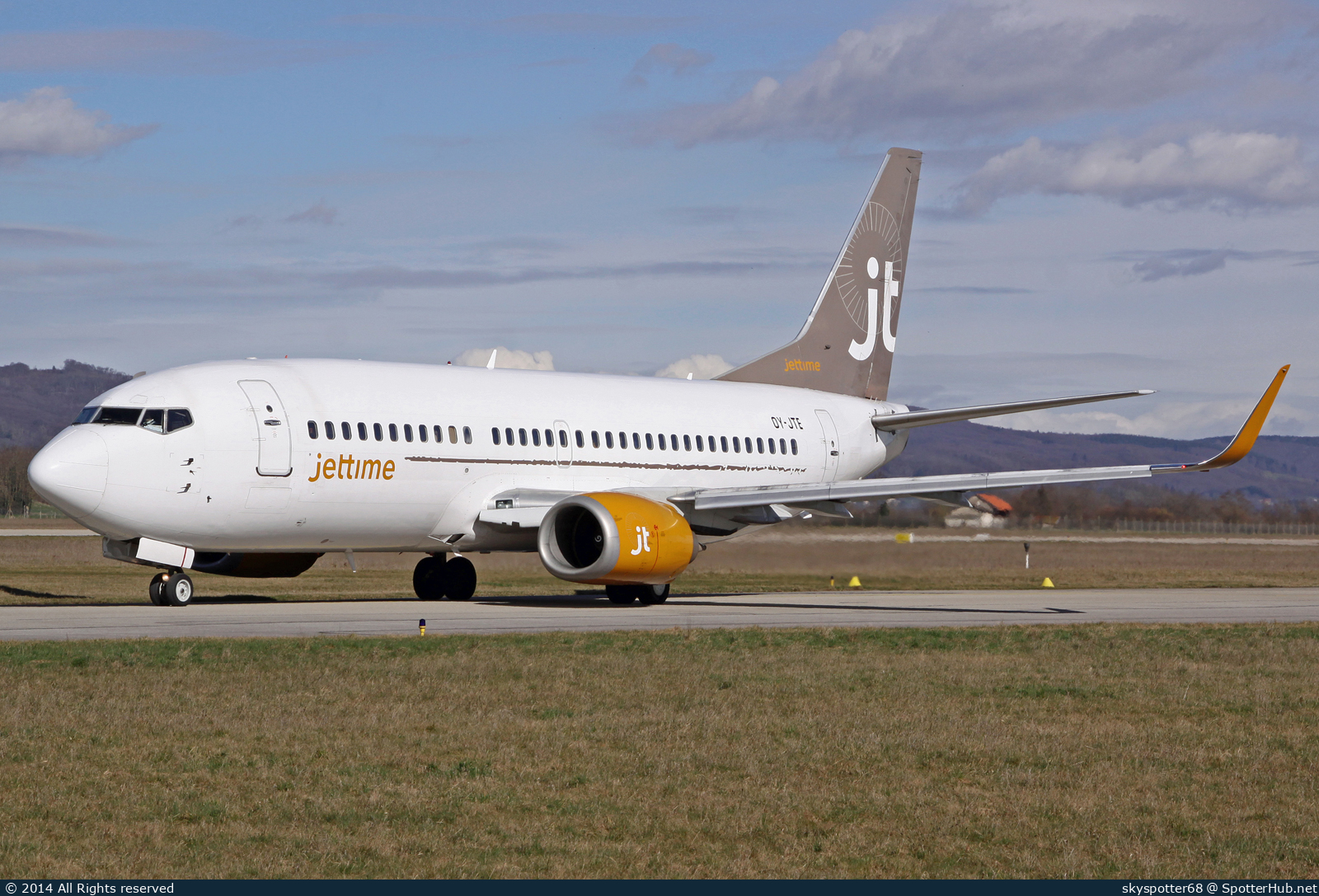 Photo of OY-JTE - Boeing 737-3L9 operated by Jettime
