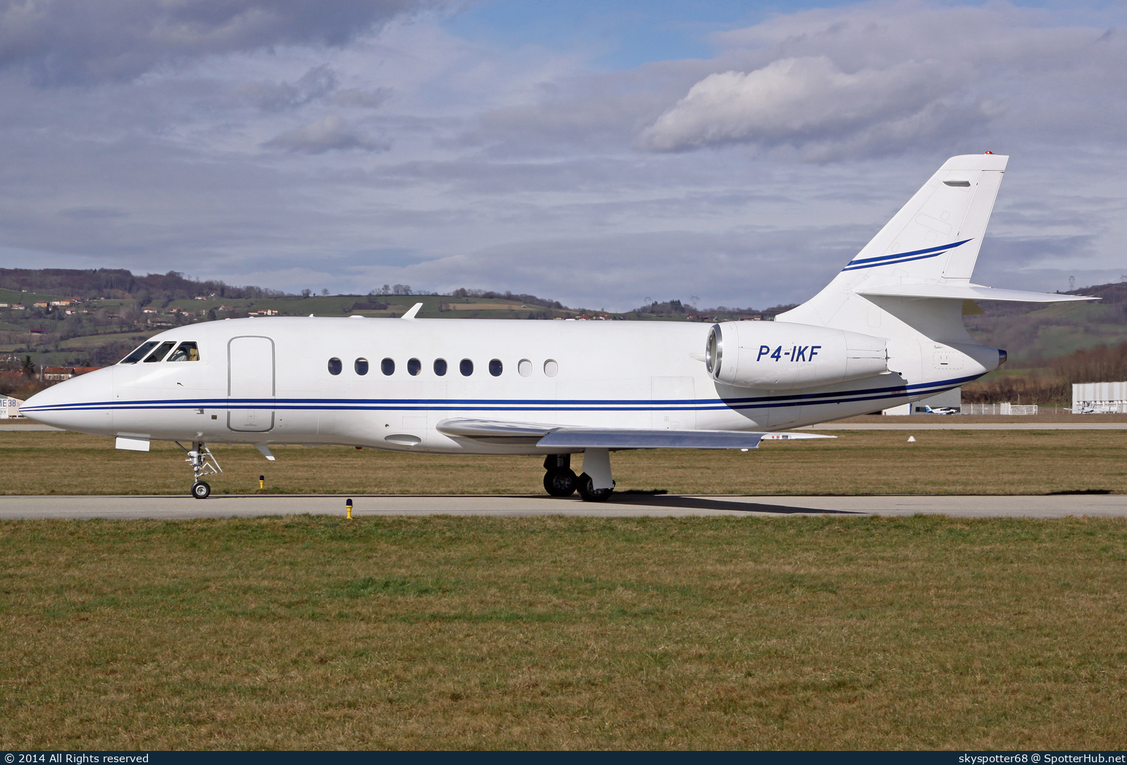 Photo of P4-IKF - Dassault Falcon 2000 operated by Global Jet Luxembourg