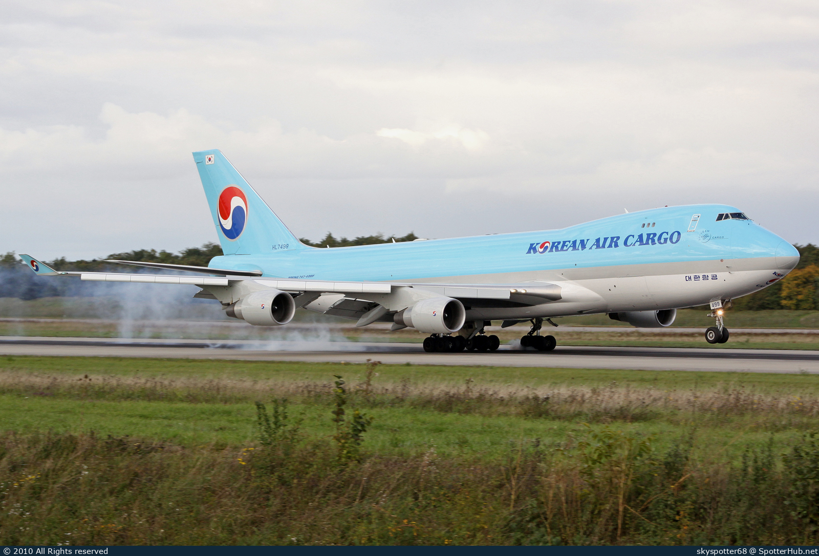 Photo of HL7499 - Boeing 747-4B5F(ER) operated by Korean Air Cargo