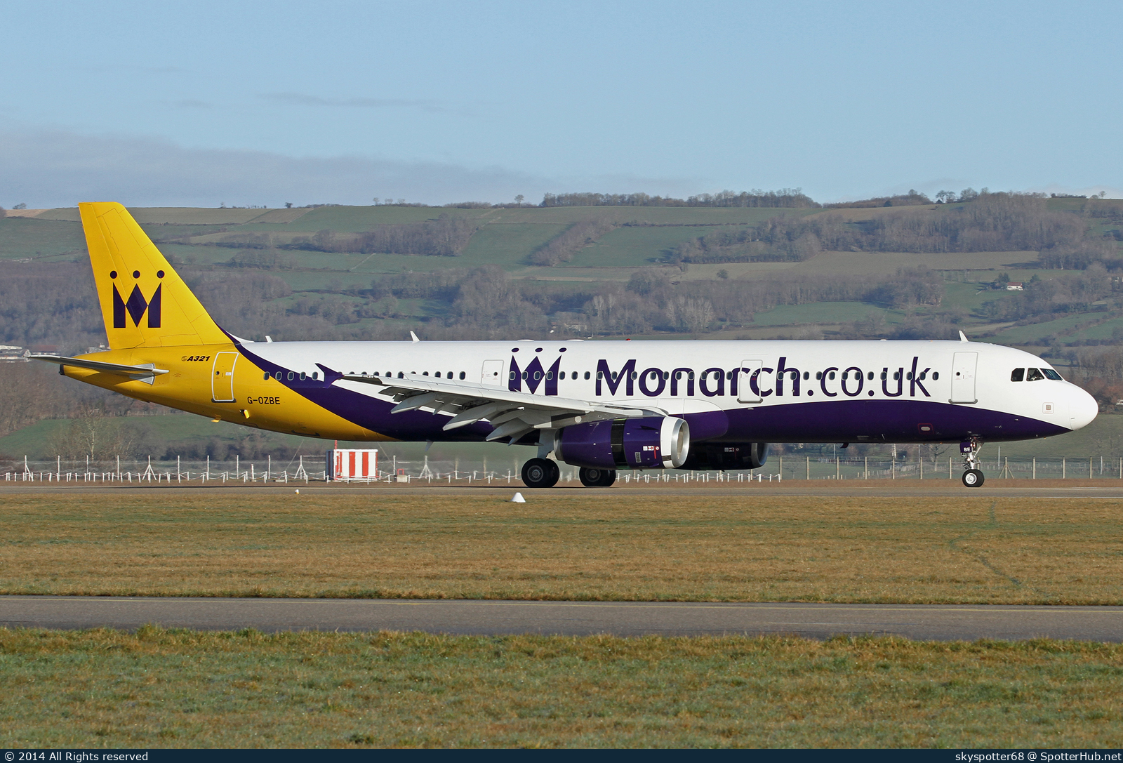 Photo of G-OZBE - Airbus A321-231 operated by Monarch Airlines