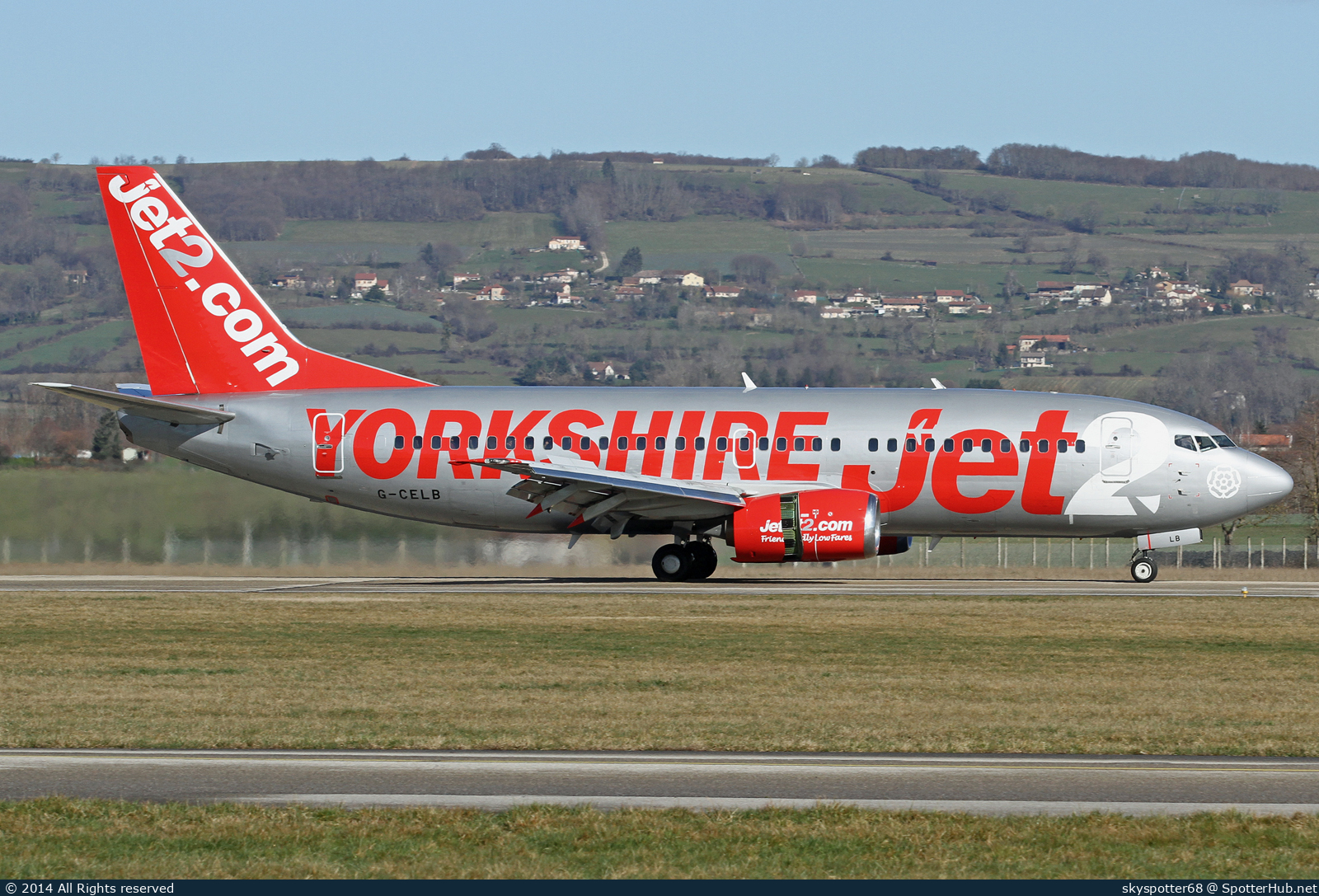 Photo of G-CELB - Boeing 737-377 operated by Jet2