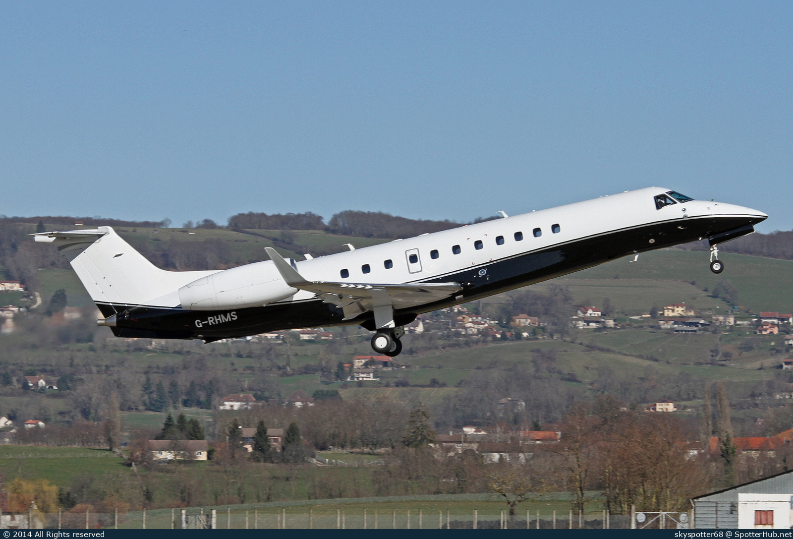 Photo of G-RHMS - Embraer Legacy 600 operated by TAG Aviation UK