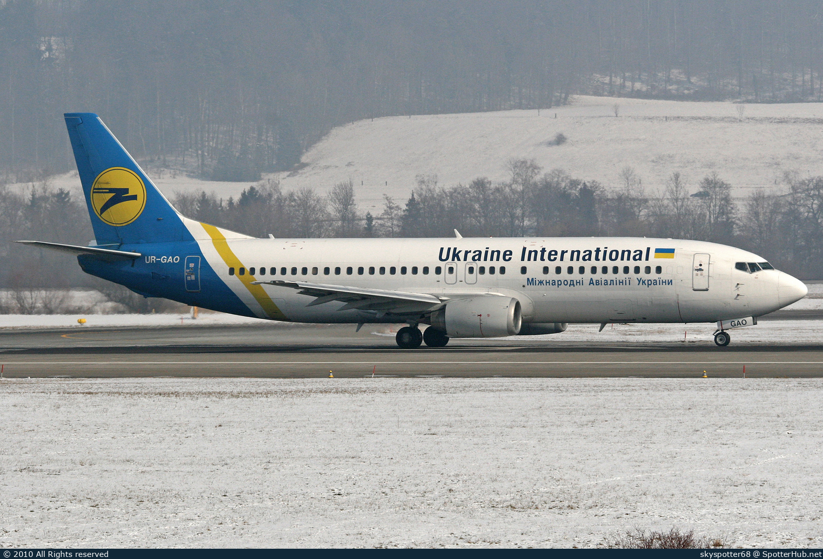 Photo of UR-GAO - Boeing 737-4Z9 operated by Ukraine International Airlines