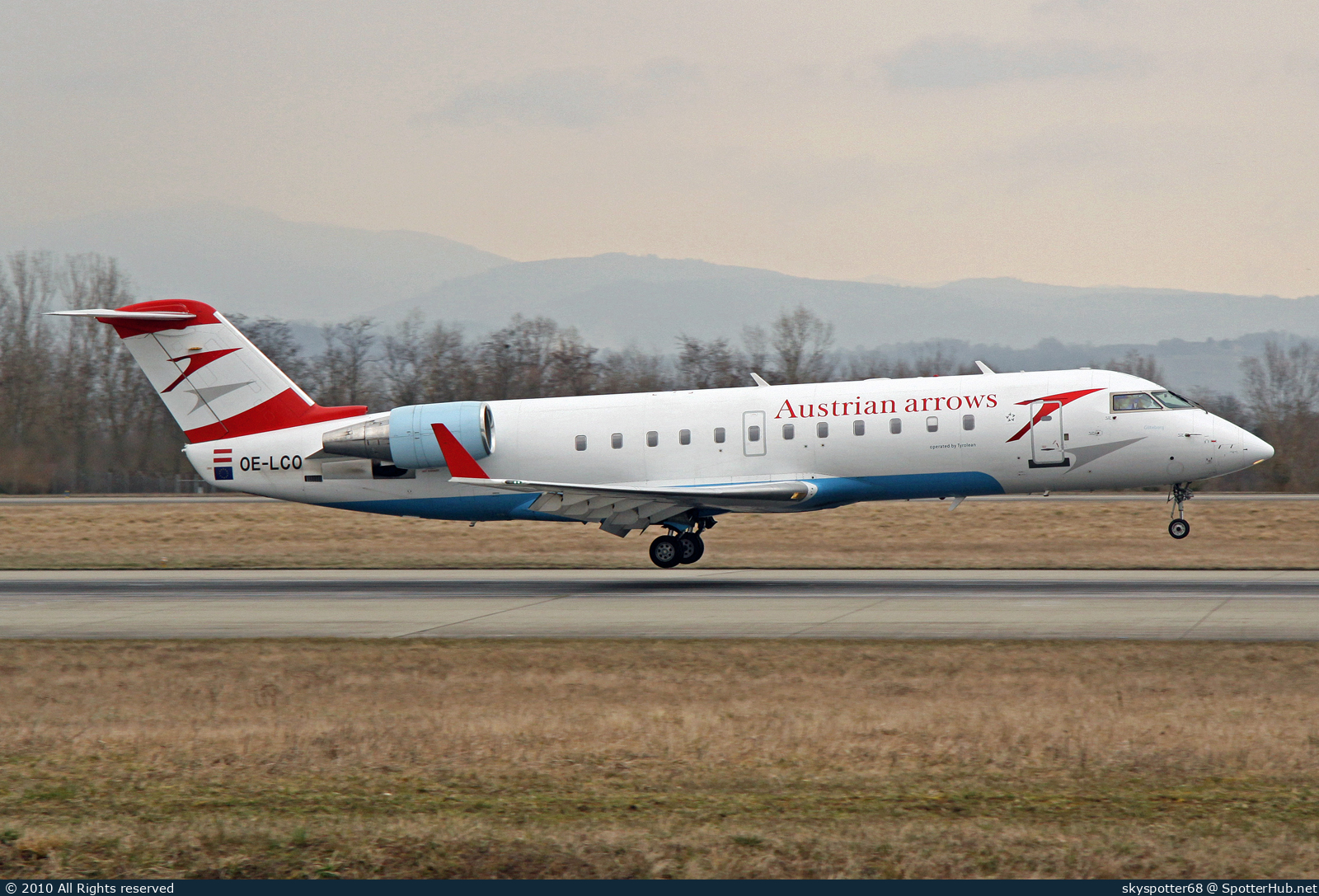 Photo of OE-LCO - Bombardier CRJ-200LR operated by Austrian Arrows (opb Tyrolean Airways)