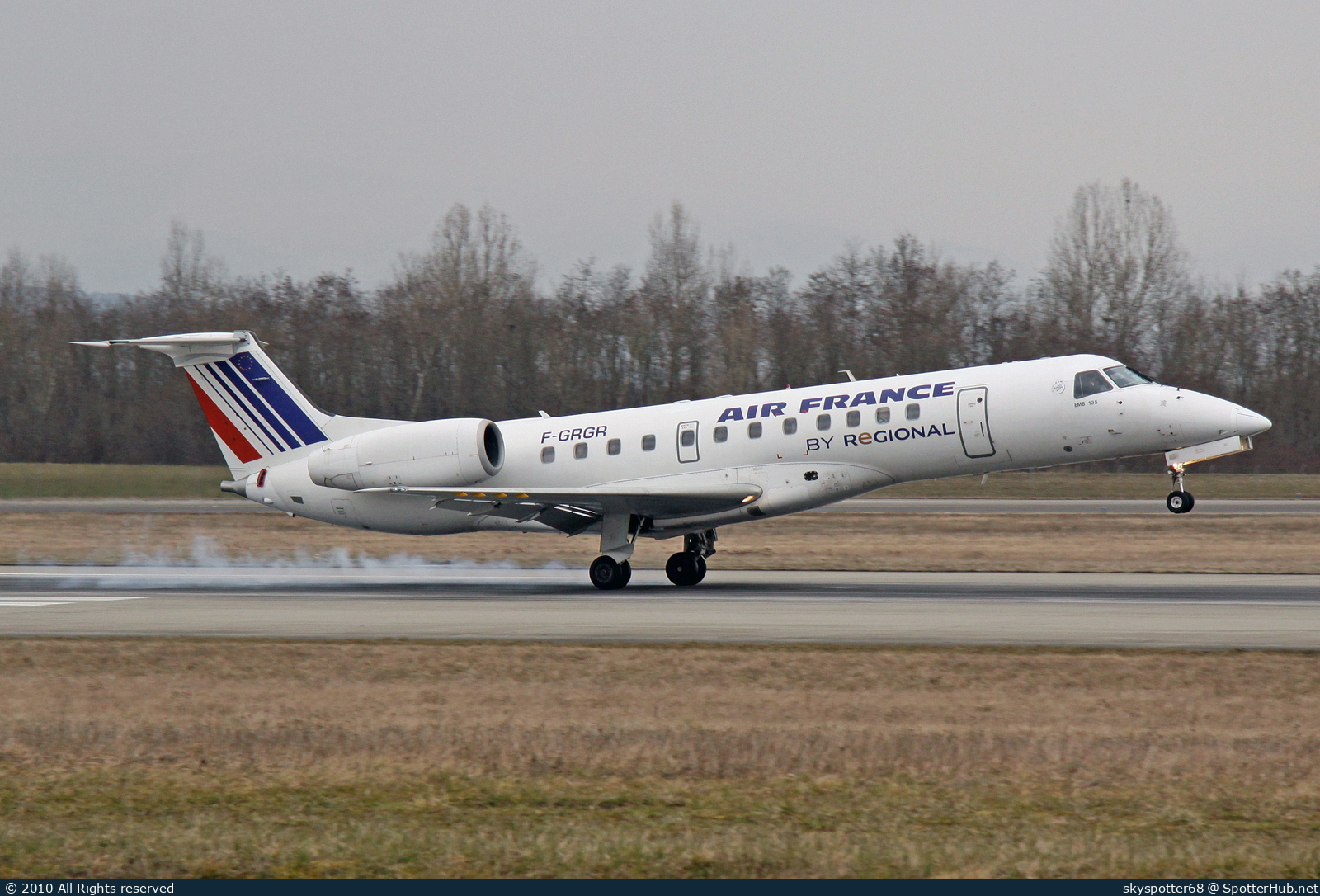 Photo of F-GRGR - Embraer ERJ-135ER operated by Air France (opb Régional)