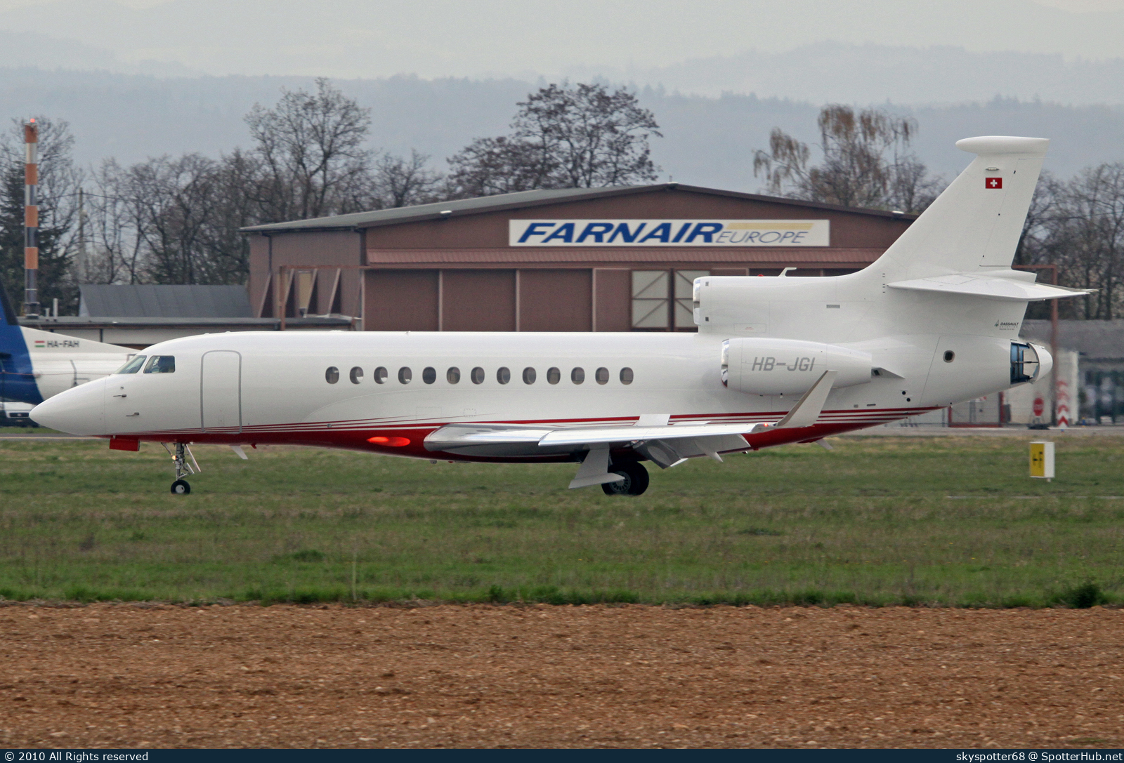 Photo of HB-JGI - Dassault Falcon 7X operated by Rabbit-Air