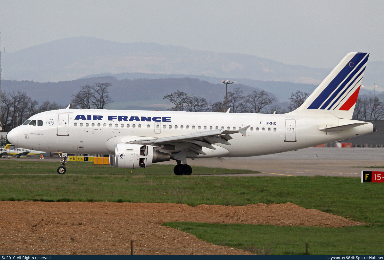 Photo of F-GRHC - Airbus A319-111 operated by Air France