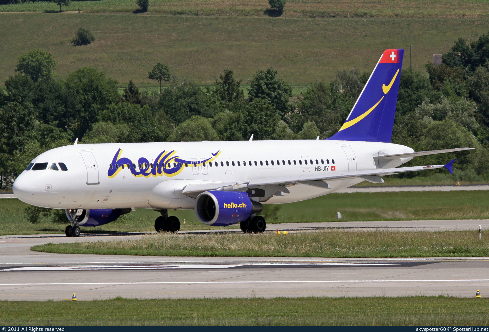 Photo of HB-JIY - Airbus A320-214 operated by Hello