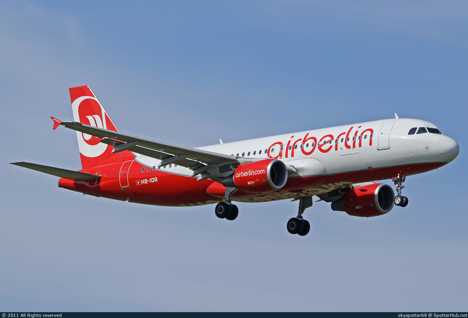 Photo of HB-IOR - Airbus A320-214 operated by Air Berlin (opb Belair Airlines)