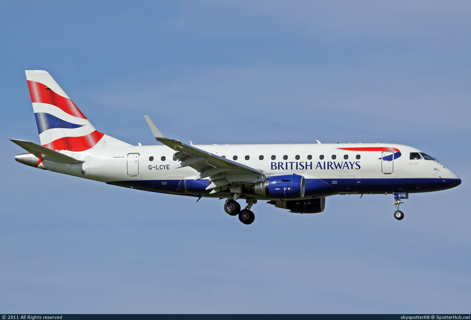 Photo of G-LCYE - Embraer ERJ-170STD operated by BA CityFlyer