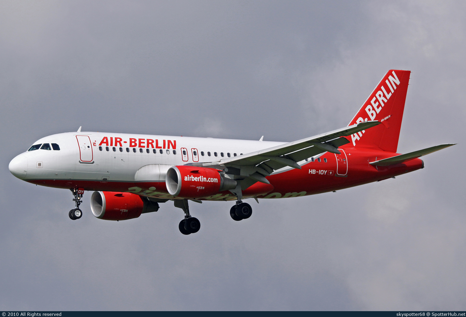 Photo of HB-IOY - Airbus A319-111 operated by Air Berlin (opb Belair Airlines)