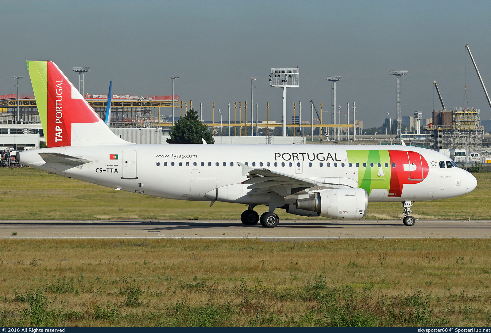 Photo of CS-TTA - Airbus A319-111 operated by TAP Air Portugal