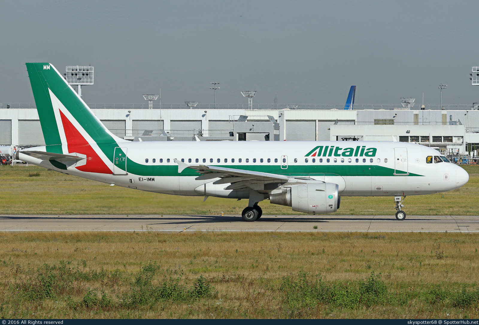 Photo of EI-IMM - Airbus A319-111 operated by Alitalia