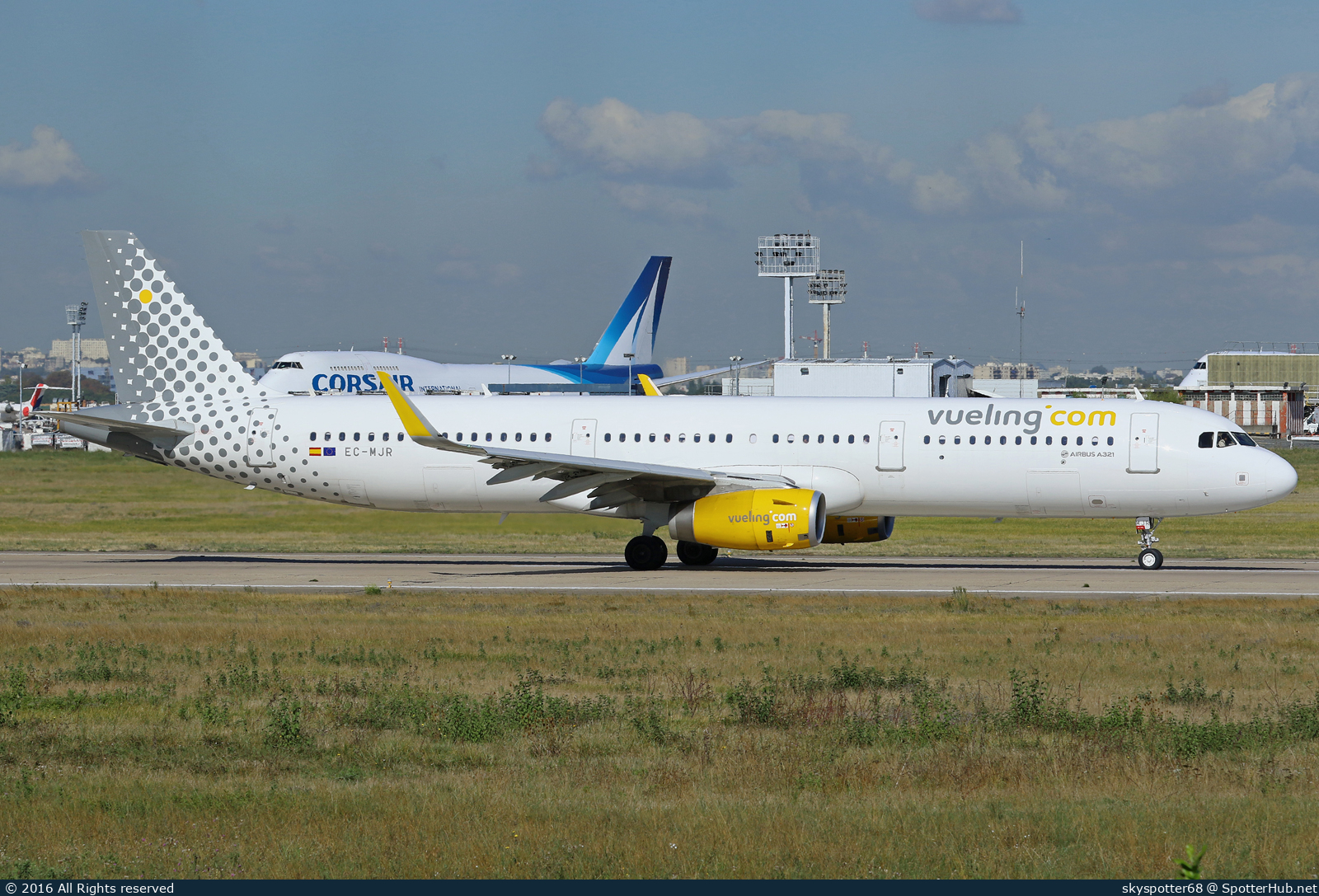 Photo of EC-MJR - Airbus A321-231 operated by Vueling