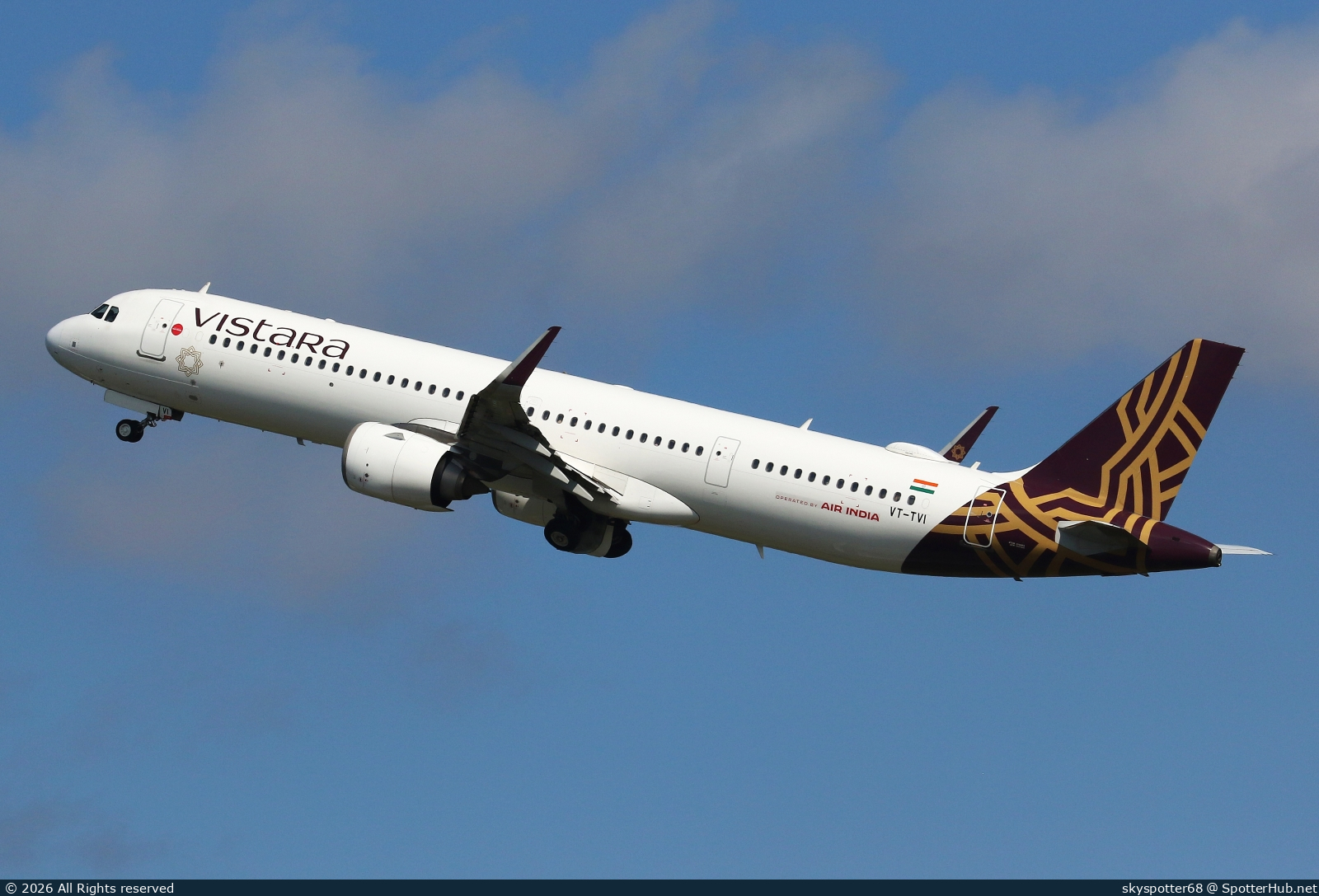 Photo of VT-TVI - Airbus A321-251NX operated by Air India