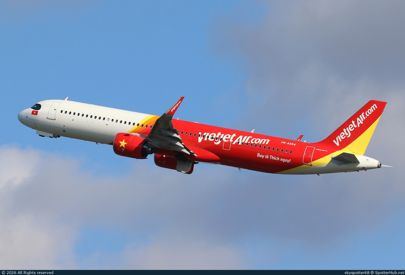 Photo of VN-A554 - Airbus A321-271NX operated by VietJet Air