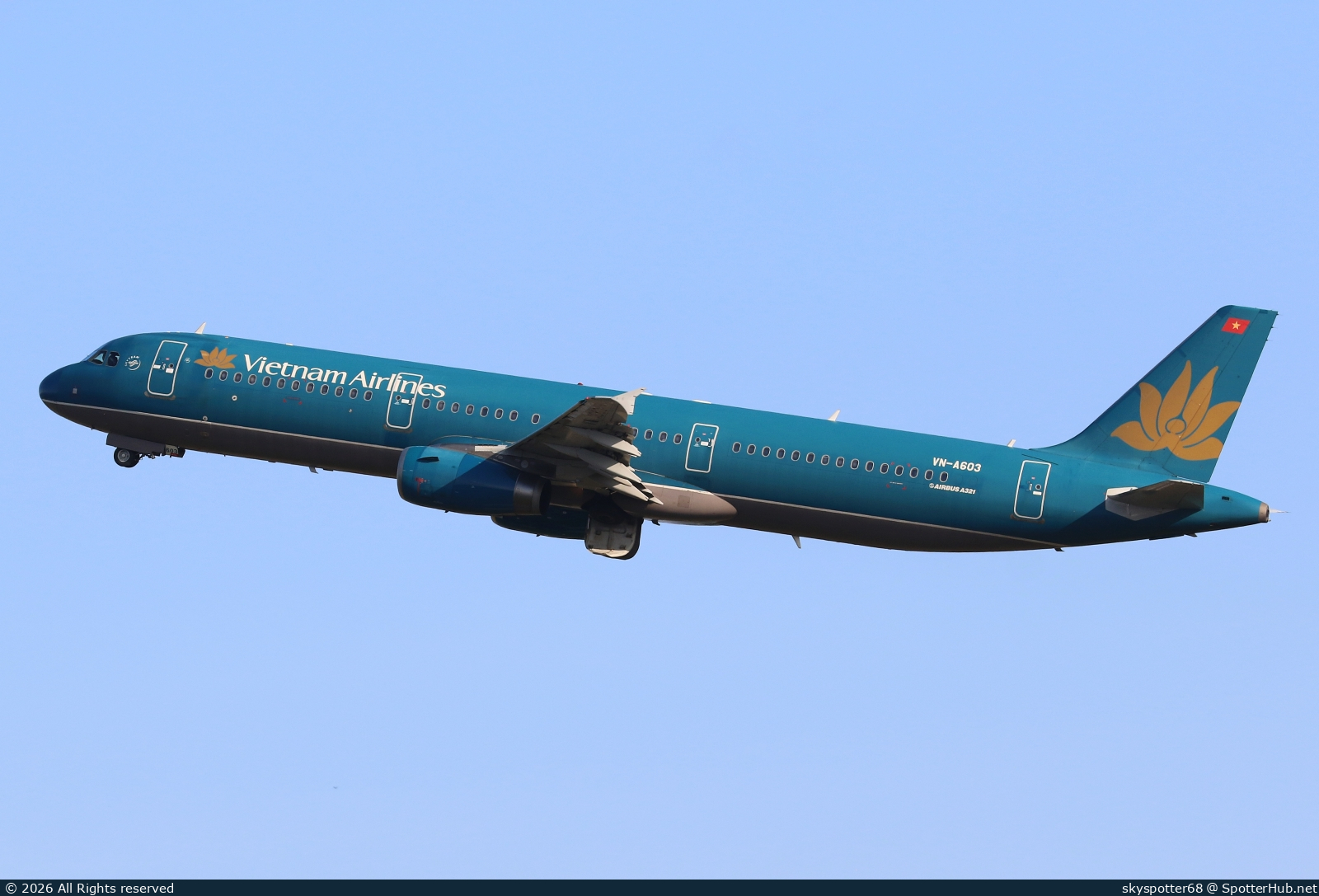 Photo of VN-A603 - Airbus A321-231 operated by Vietnam Airlines