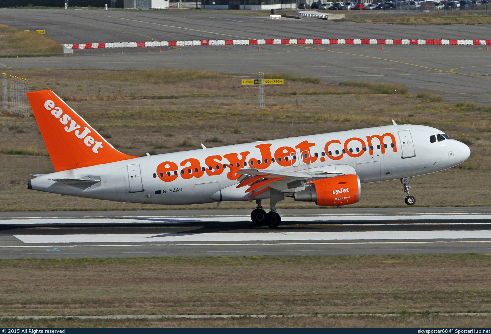 Photo of G-EZAO - Airbus A319-111 operated by easyJet