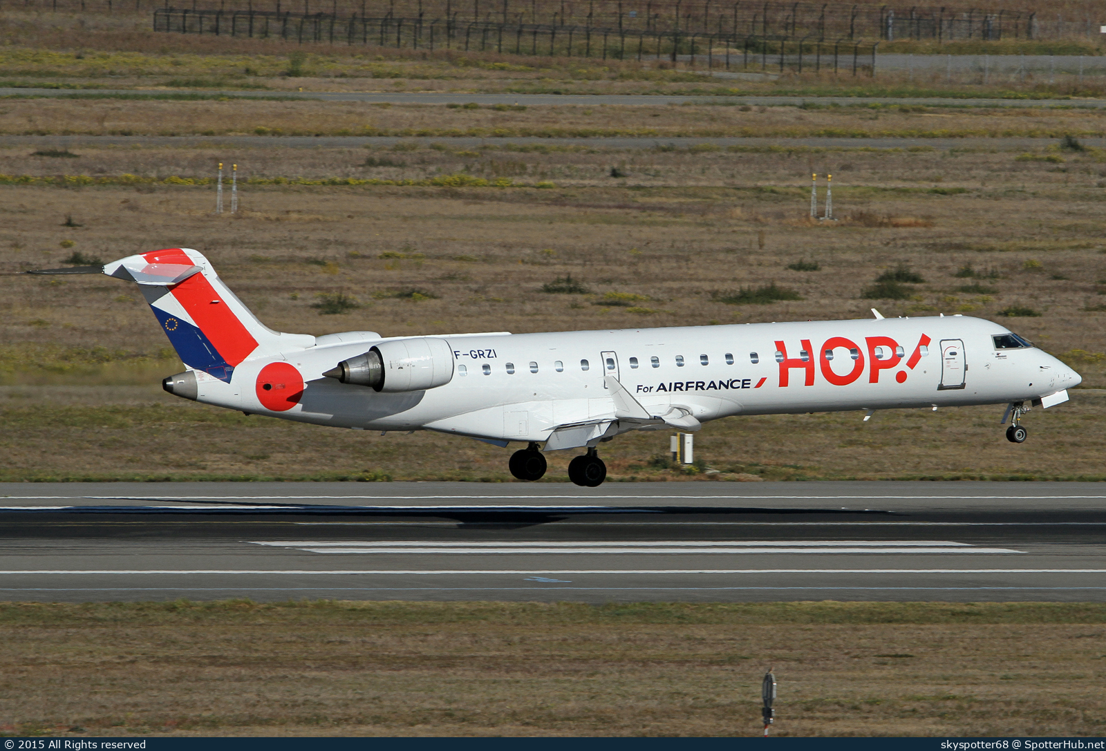 Photo of F-GRZI - Bombardier CRJ-701 operated by Air France HOP