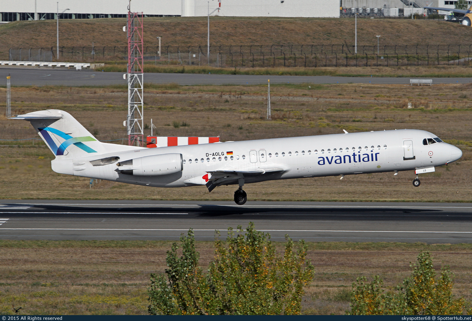 Photo of D-AOLG - Fokker 100 operated by Avanti Air