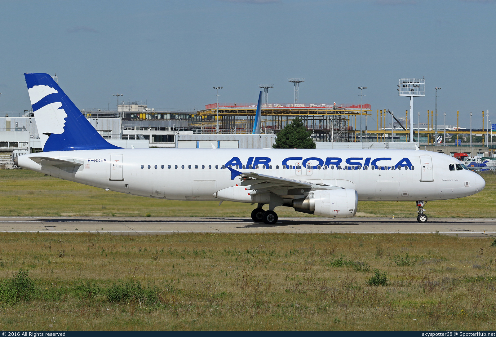 Photo of F-HBEV - Airbus A320-216 operated by Air Corsica