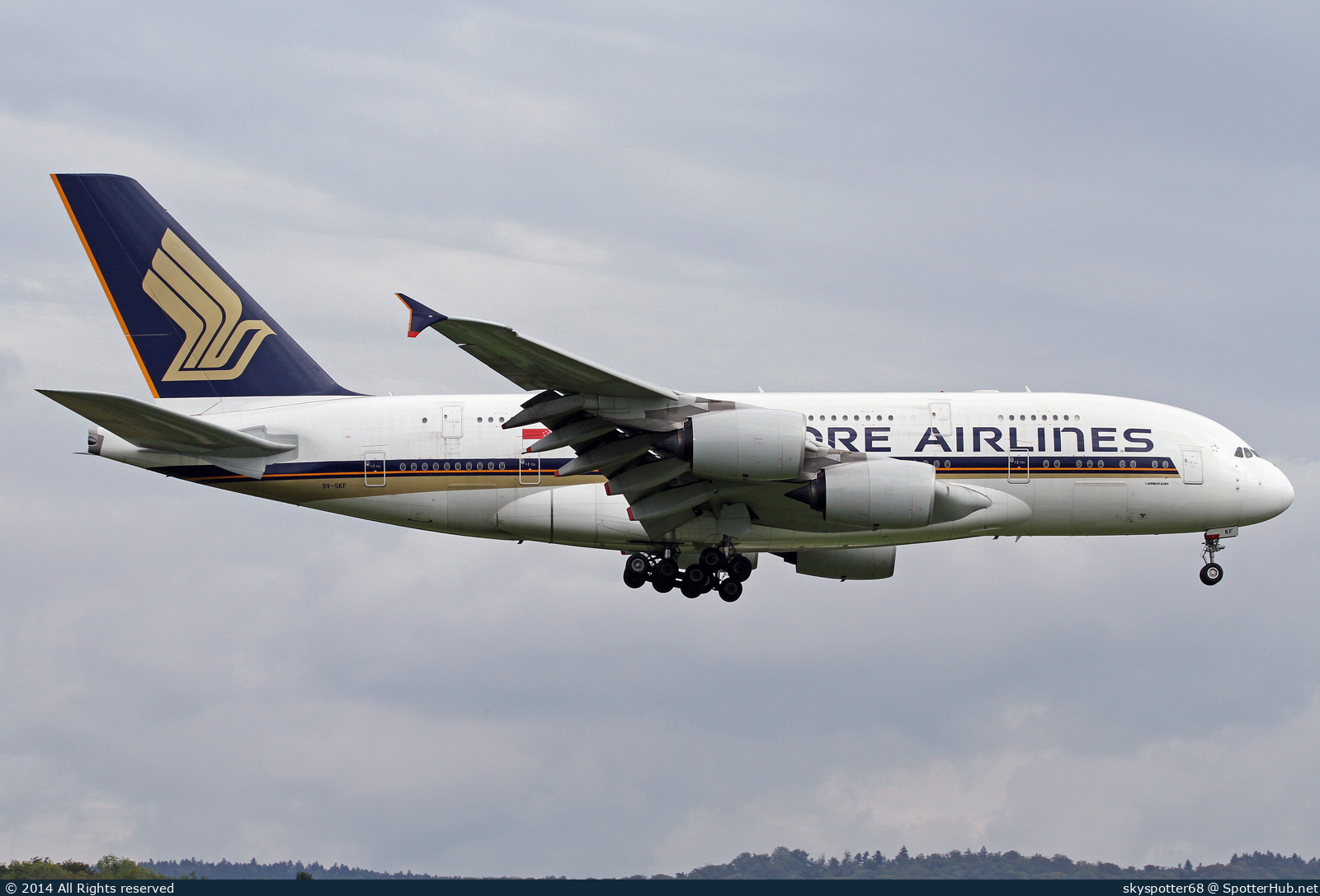Photo of 9V-SKF - Airbus A380-841 operated by Singapore Airlines