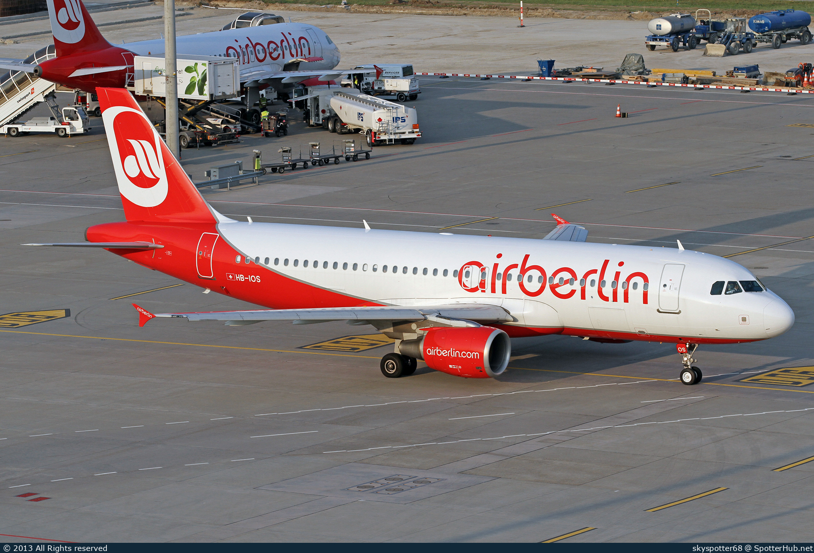 Photo of HB-IOS - Airbus A320-214 operated by Air Berlin (opb Belair Airlines)