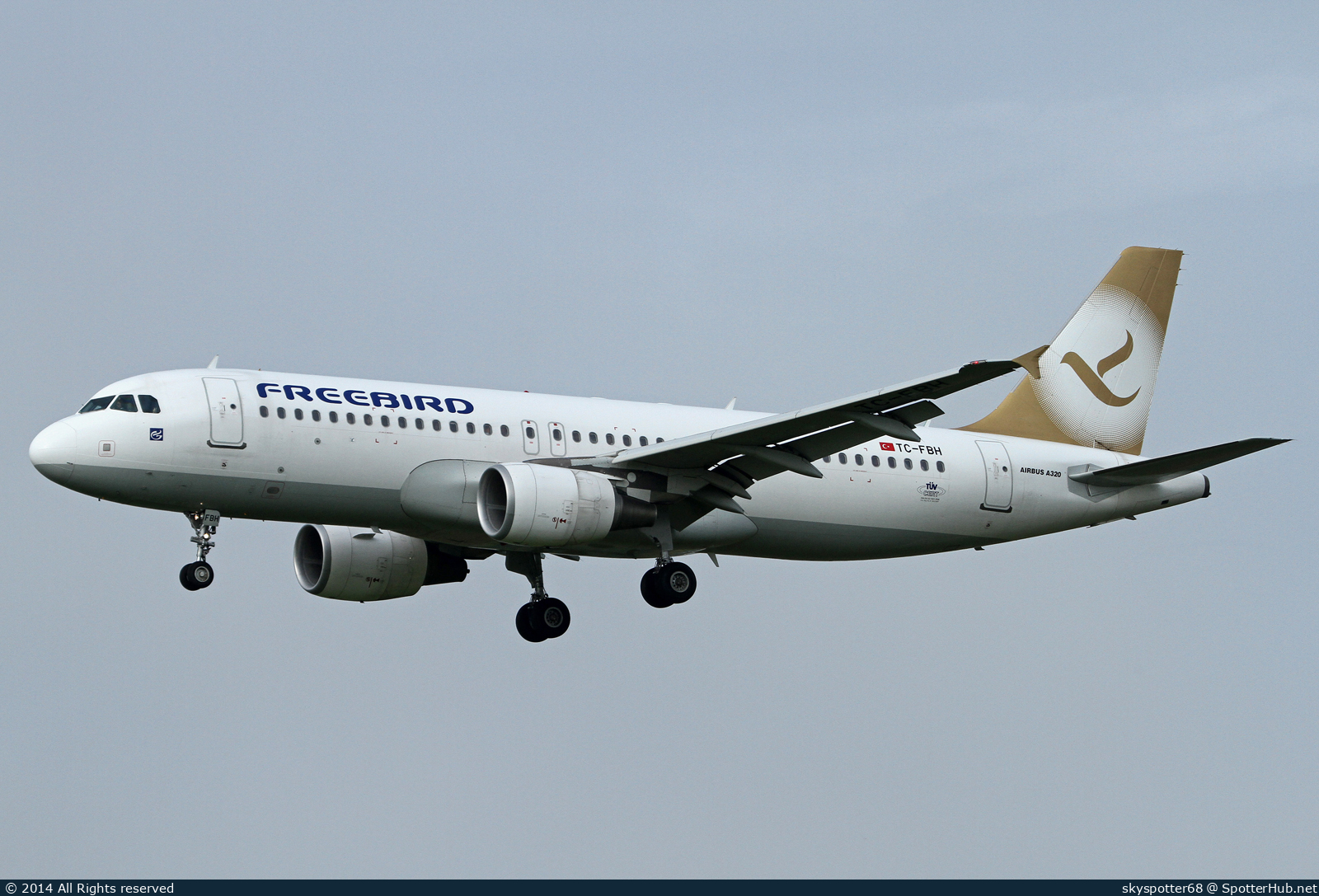 Photo of TC-FBH - Airbus A320-214 operated by Freebird Airlines