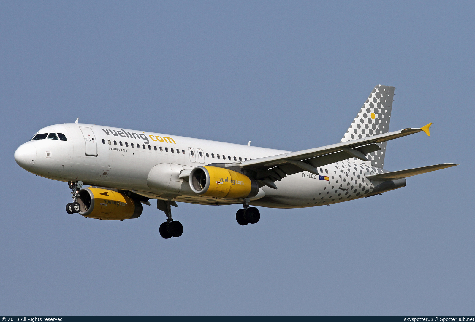 Photo of EC-LQZ - Airbus A320-232 operated by Vueling