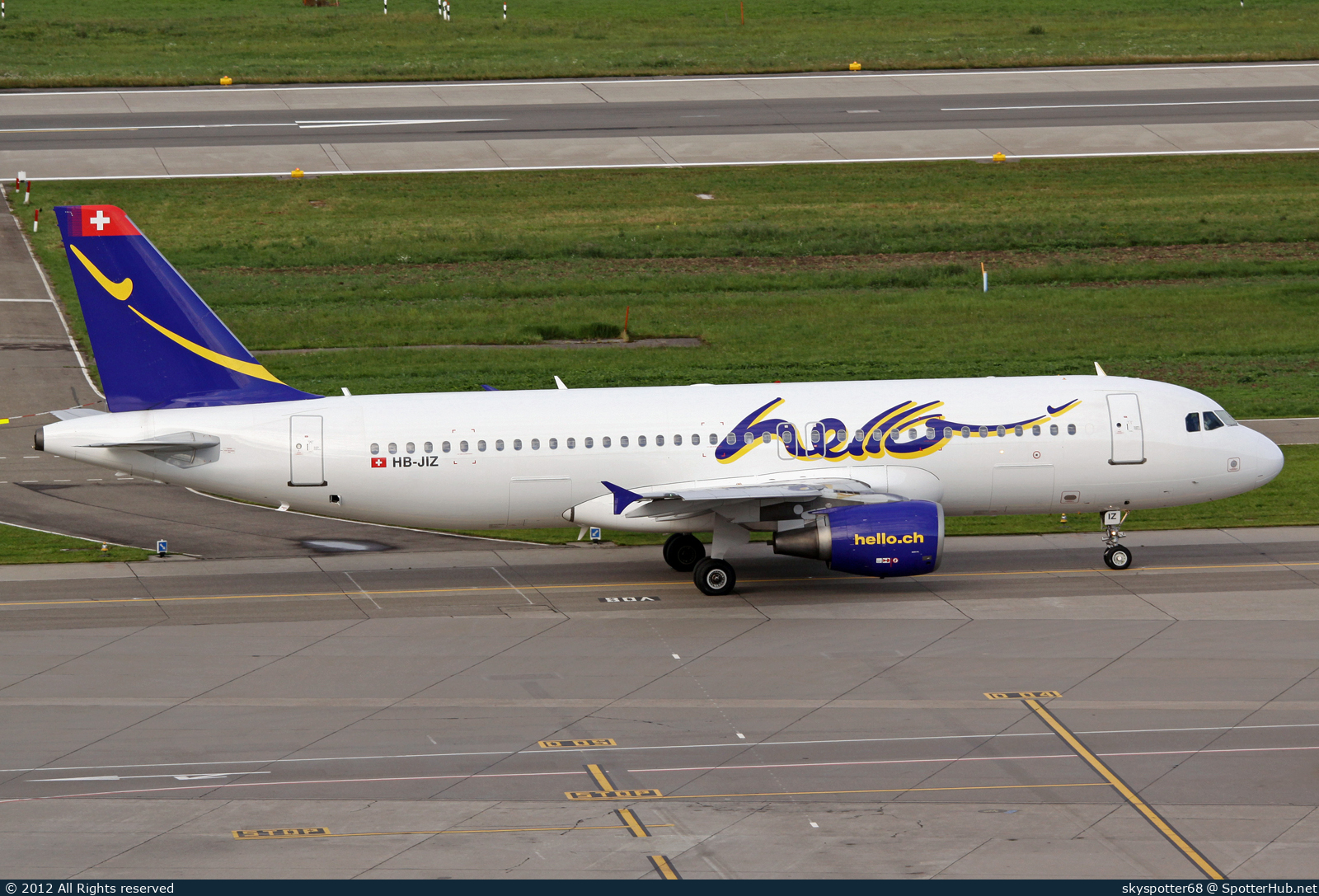 Photo of HB-JIZ - Airbus A320-214 operated by Hello