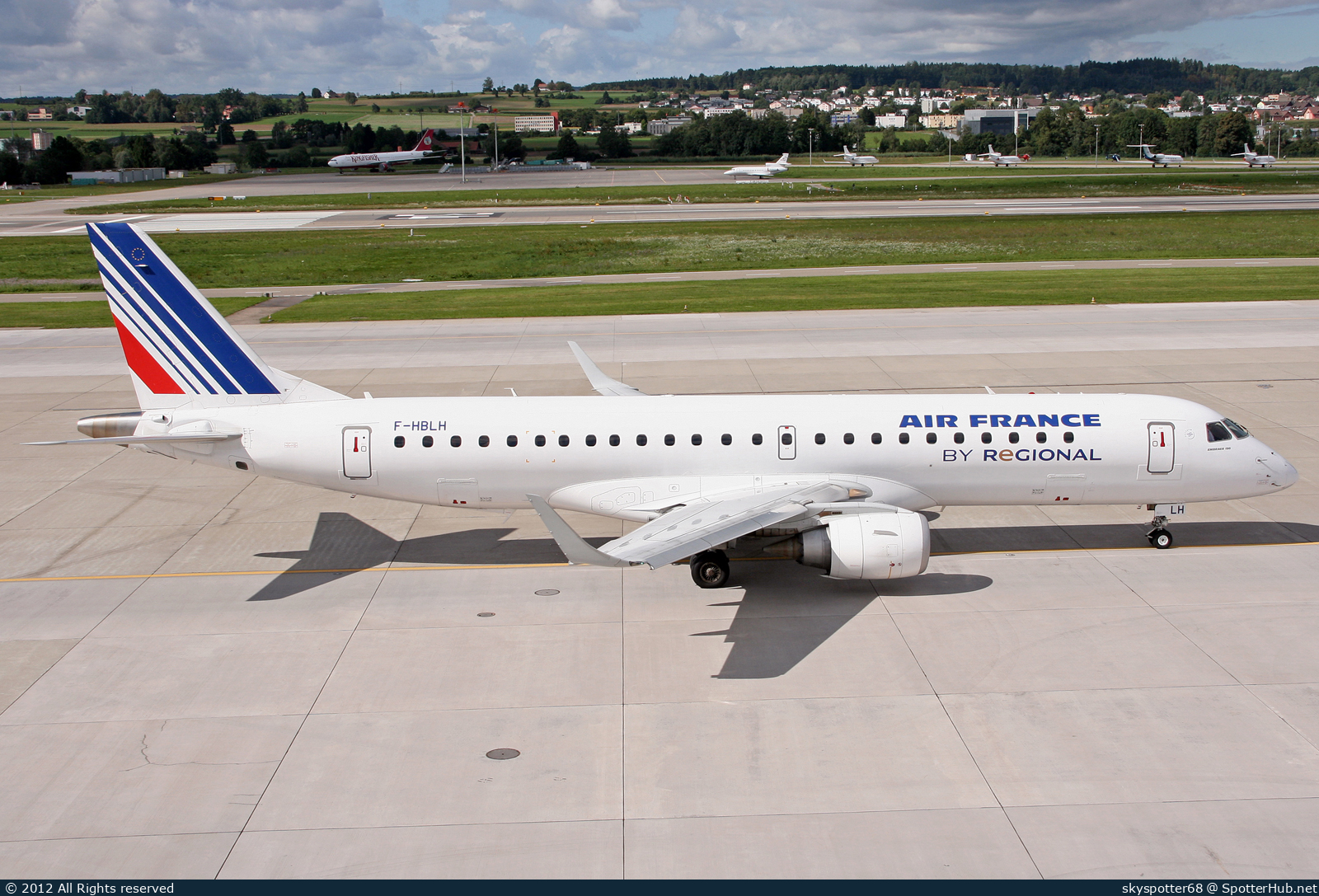 Photo of F-HBLH - Embraer ERJ-190STD operated by Air France (opb Régional)