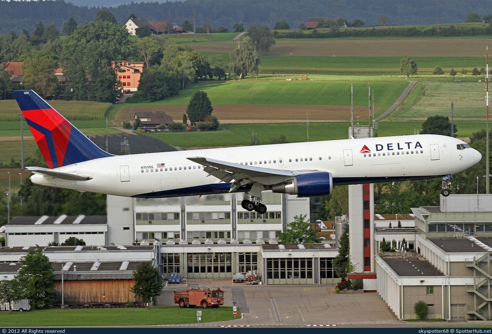 Photo of N155DL - Boeing 767-3P6(ER) operated by Delta Air Lines