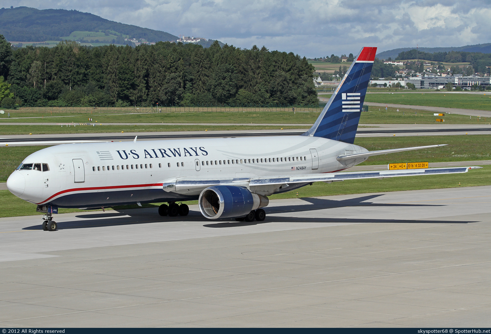 Photo of N248AY - Boeing 767-201(ER) operated by US Airways