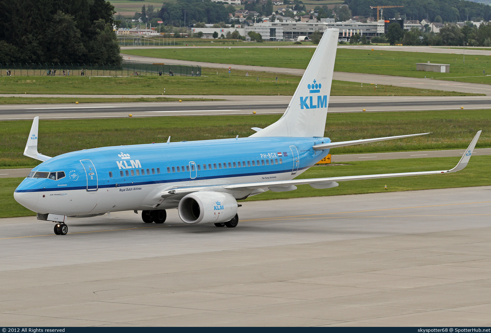 Photo of PH-BGX - Boeing 737-7K2 operated by KLM Royal Dutch Airlines