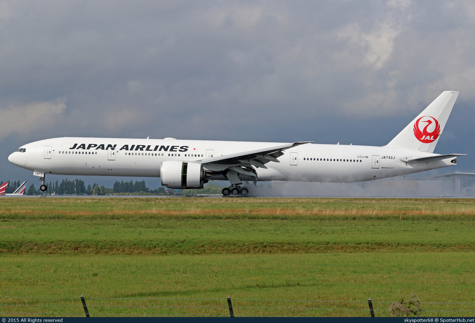 Photo of JA742J - Boeing 777-346(ER) operated by Japan Airlines