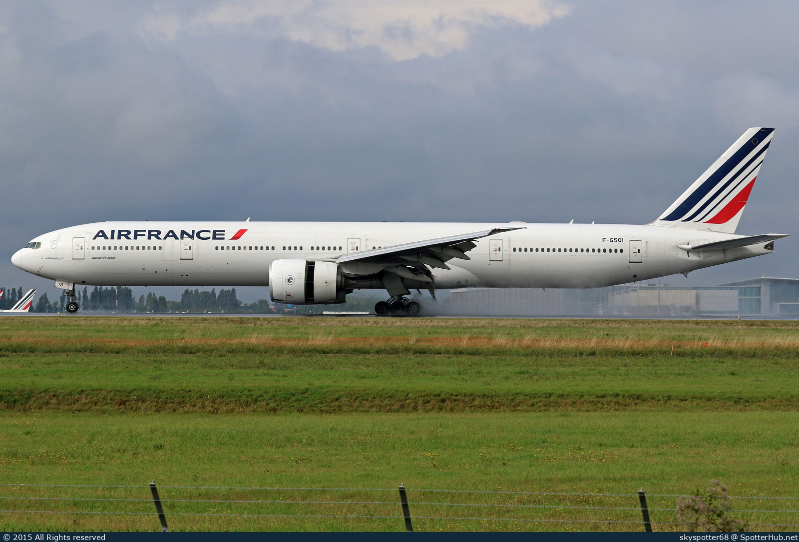 Photo of F-GSQI - Boeing 777-328(ER) operated by Air France