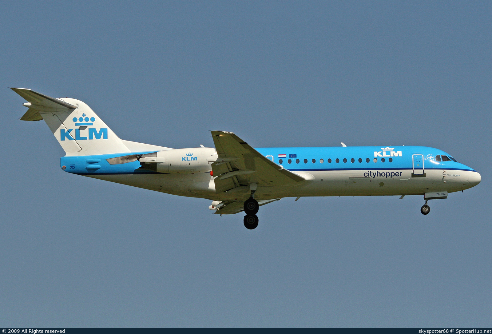 Photo of PH-KZB - Fokker 70 operated by KLM Cityhopper
