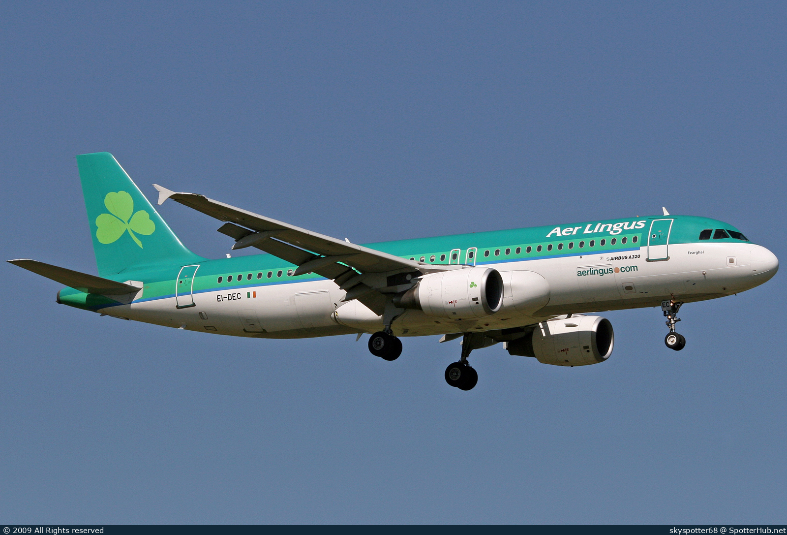 Photo of EI-DEC - Airbus A320-214 operated by Aer Lingus