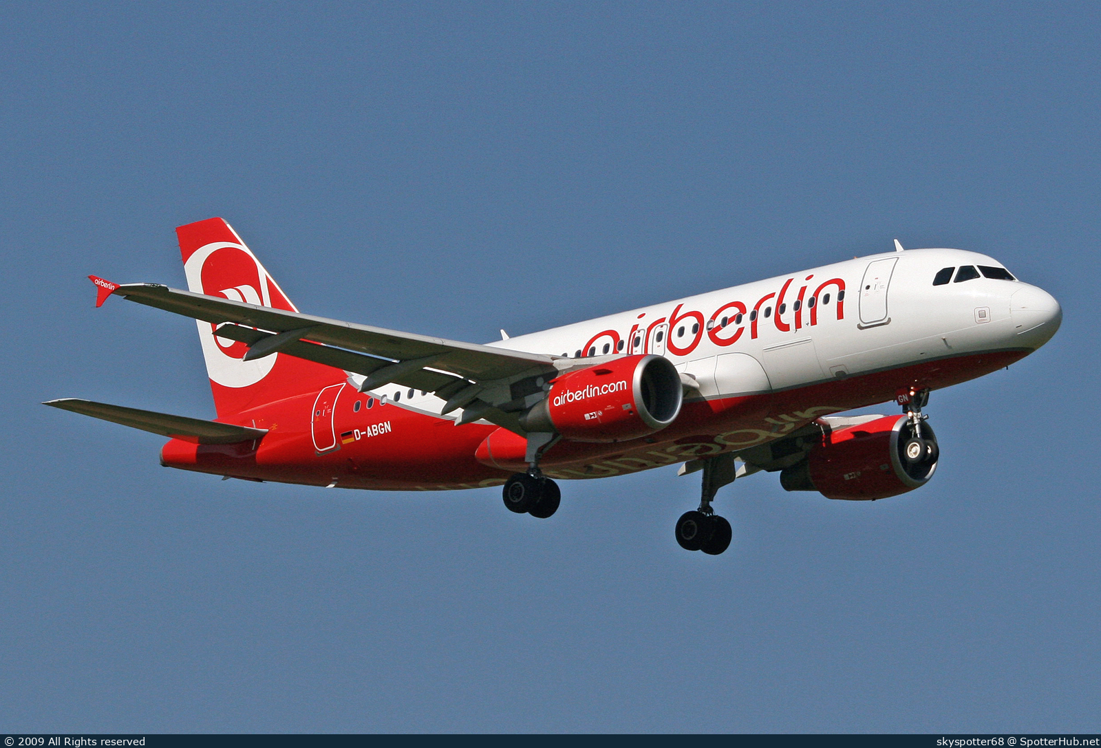 Photo of D-ABGN - Airbus A319-112 operated by Air Berlin