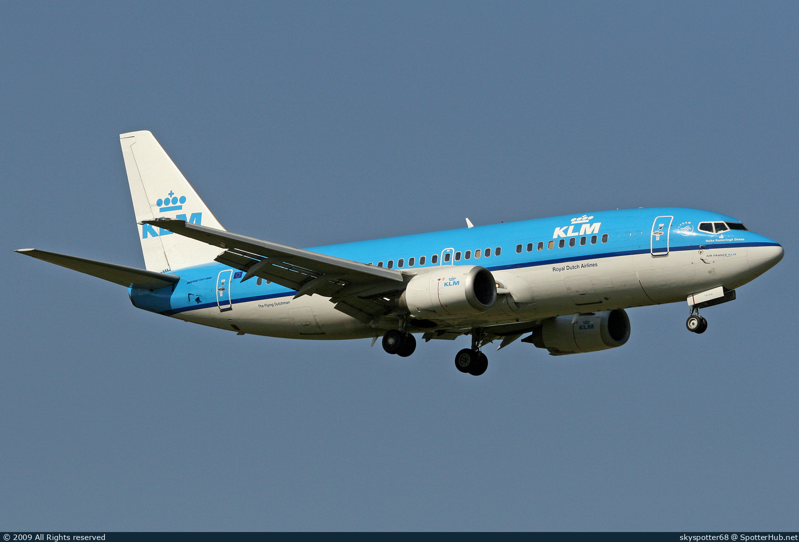 Photo of PH-BTH - Boeing 737-306 operated by KLM Royal Dutch Airlines