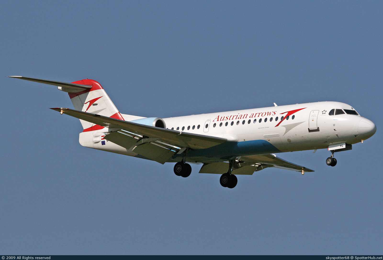 Photo of OE-LFQ - Fokker 70 operated by Austrian Arrows (opb Tyrolean Airways)