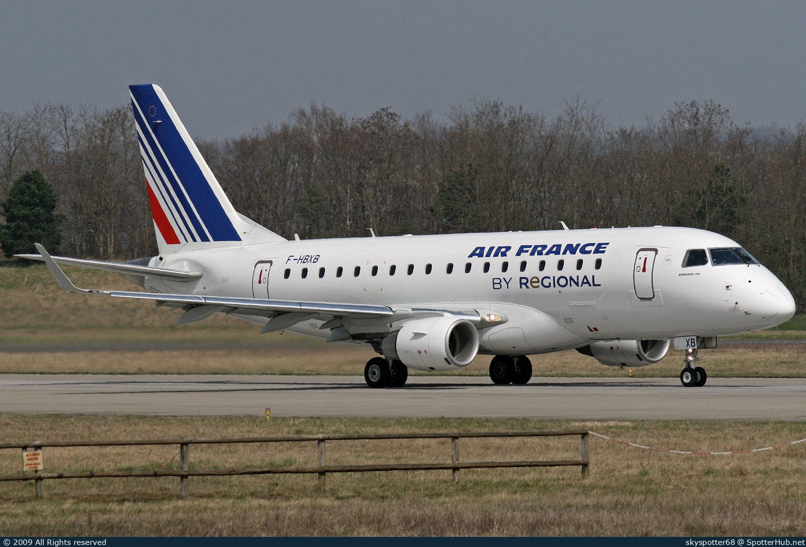 Photo of F-HBXB - Embraer ERJ-170STD operated by Air France (opb Régional)