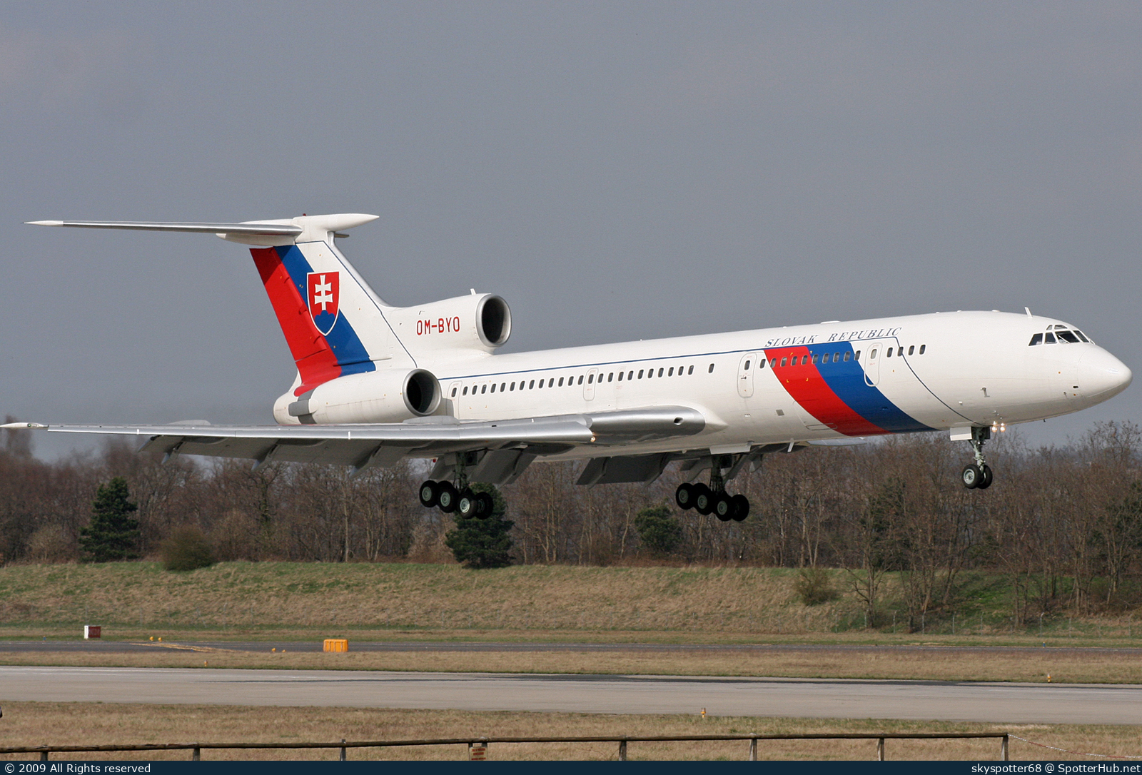 Photo of OM-BYO - Tupolev Tu-154M operated by Government of Slovakia