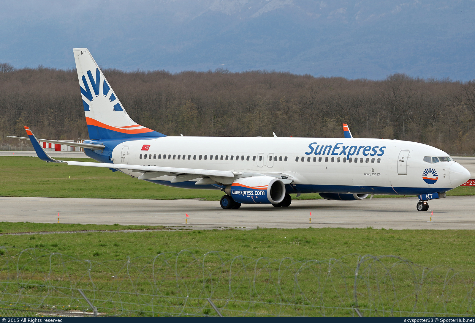 Photo of TC-SNT - Boeing 737-8HC operated by SunExpress
