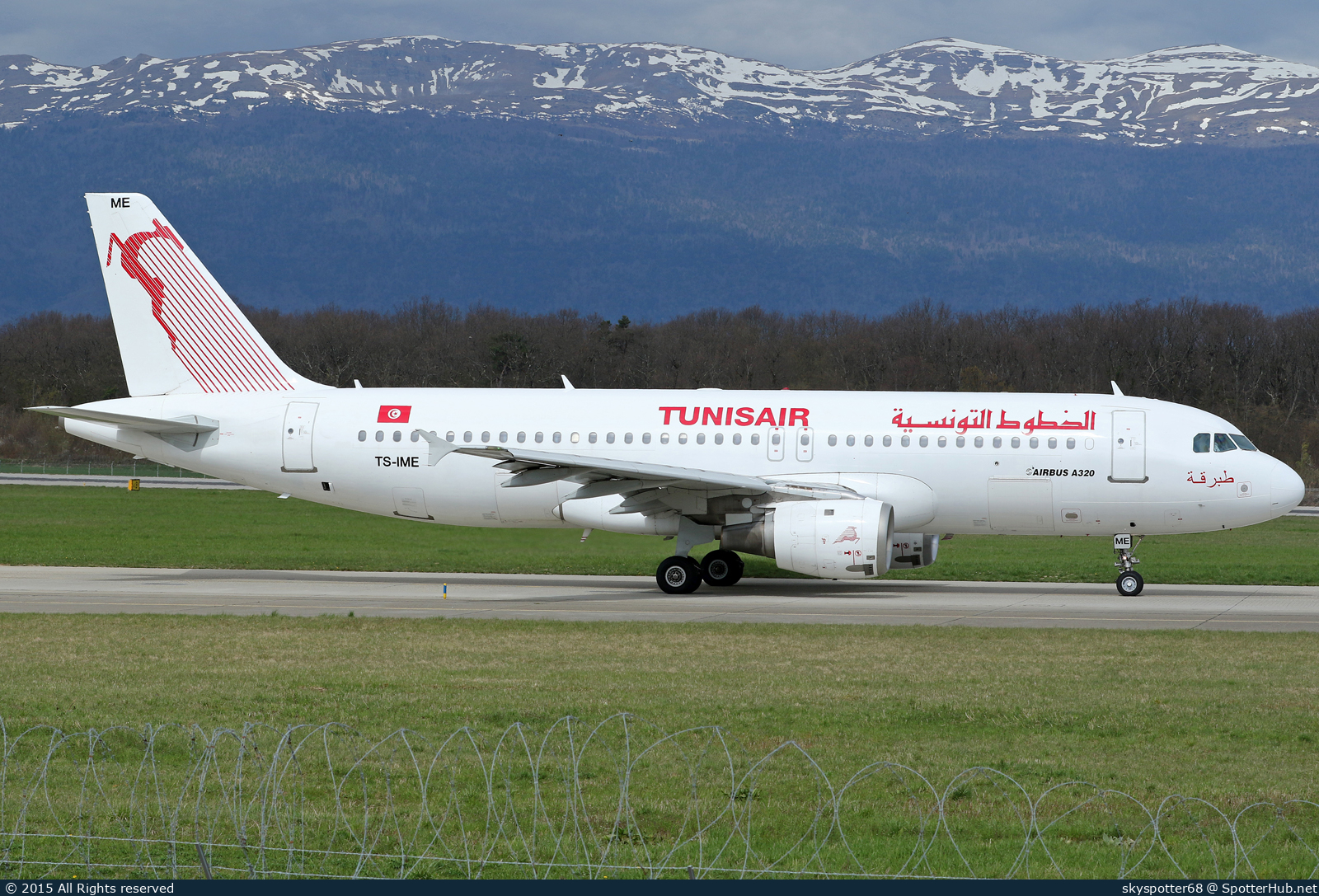 Photo of TS-IME - Airbus A320-211 operated by Tunisair