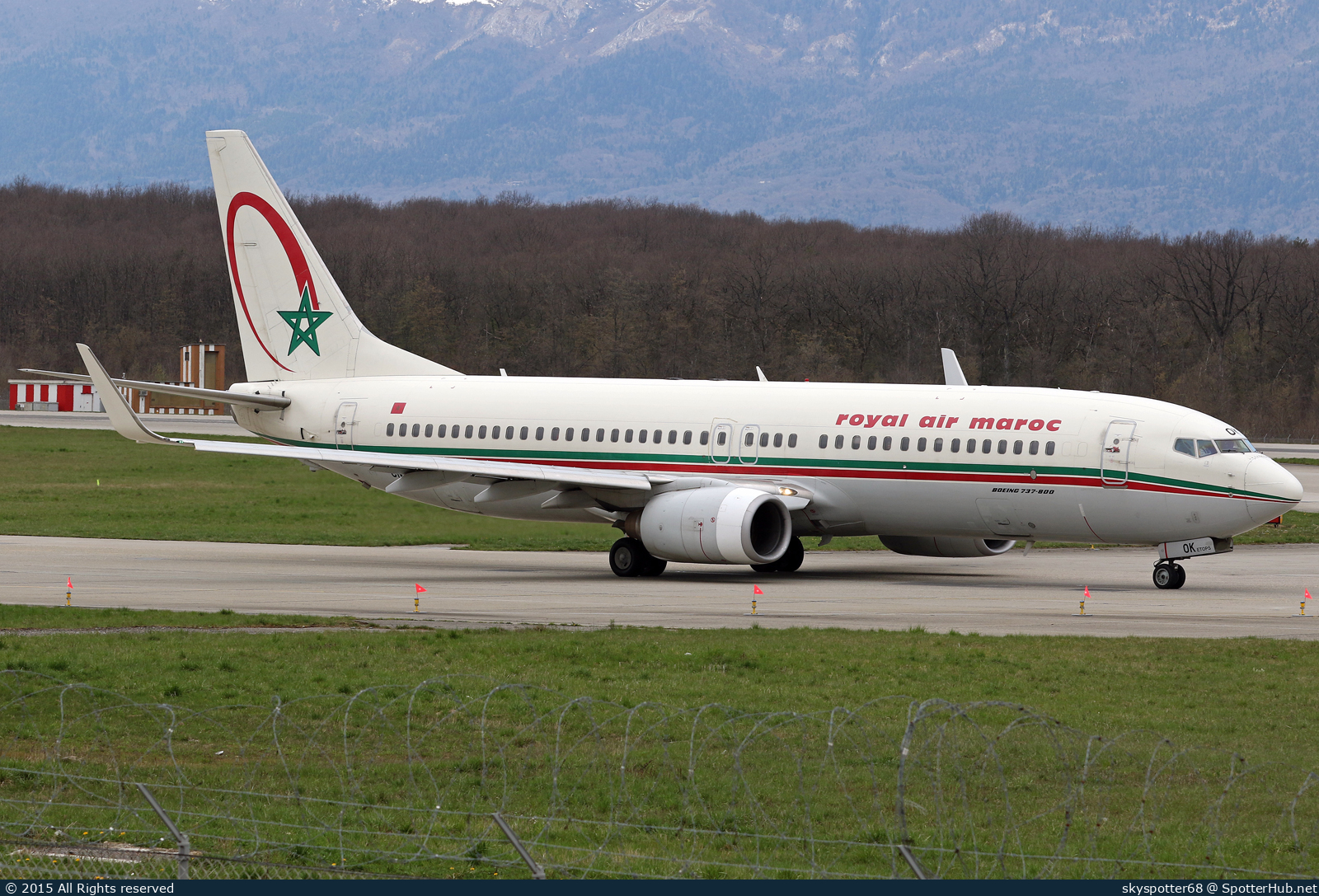 Photo of CN-ROK - Boeing 737-8B6 operated by Royal Air Maroc