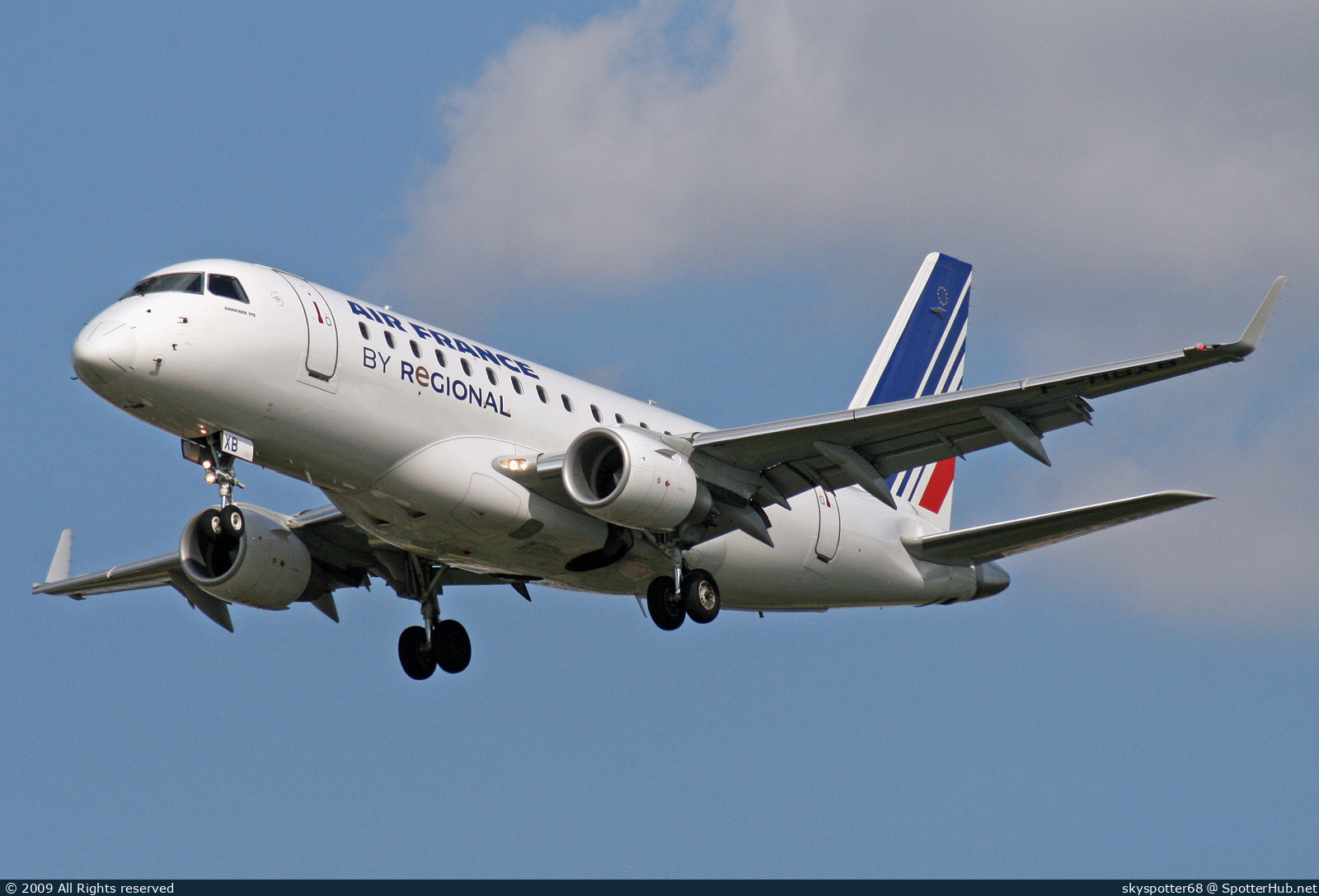 Photo of F-HBXB - Embraer ERJ-170STD operated by Air France (opb Régional)