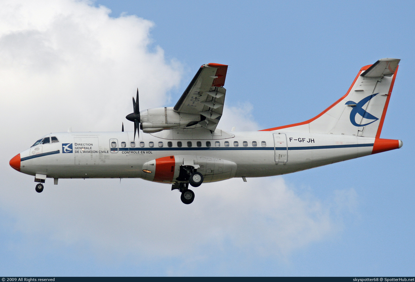 Photo of F-GFJH - ATR 42-300 operated by DGAC Direction Générale de l'Aviation Civile